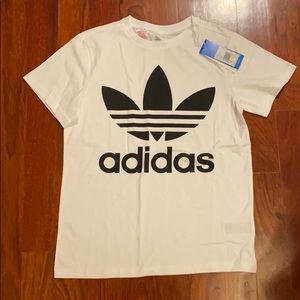 Athletic Adidas whit and black never worm shirt